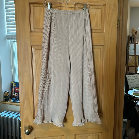 Nin studio wave pants in taupe - Picture 1 of 4